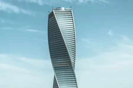 Majdoul Tower spiraling into the sky in Riyadh